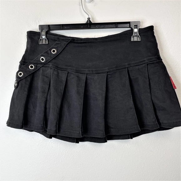 Tripp nyc Dresses & Skirts - Tripp NYC Black Pleated Military Mini Skirt ~Daang Goodman~Silver Side Loops~Y2K